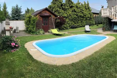 Image de Spacious apartment with pool, panoramic view, garden