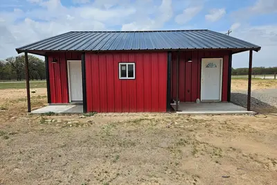 Image de 3-bedroom house in fantastic Kingston with Ac plenty of parking even with a boat