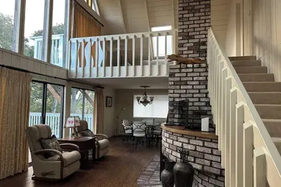 Image de Cozy Coastal Carmel Charm