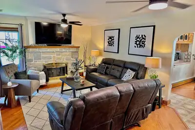 Image de 3-bedroom house in charming Saint Clairsville with Ac, fitness room