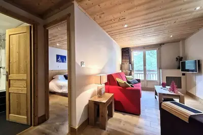 Image de 2 pièces renové dans le Laisinant-ski-in ski-out