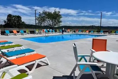Image de Splash and Stay at Kimberling Crossing
