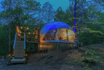Image de Cozy geosdesic dome near The Channels hiking trail