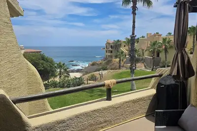 Image de Ocean-Front! ! Just Remodeled 1-bedroom condo. Misiones3201com. 2 Pools. More!