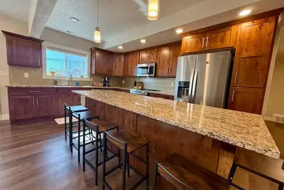 Image de Lomond View Retreat: North Ogden's most beautiful and comfortable apartment!