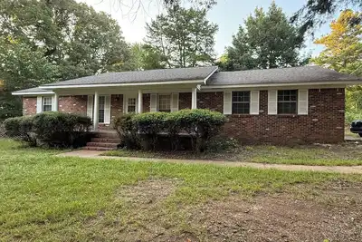 Image de Charming 3-bedroom house 6 miles from downtown Oxford.