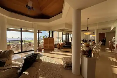 Image de Premier Oceanfront overlooking the most photographed golf hole in the world