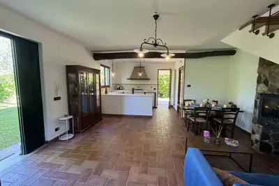Image de Maison de Campagne à San Macario In Piano avec 2 chambres à coucher, 4 couchages