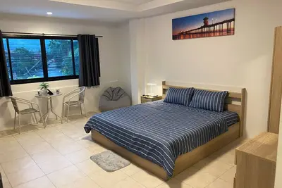 Image de 84 Bar & Guesthouse Room-1