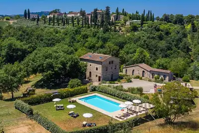 Image de Bel appartement dans une maison de vacances avec piscine privée, climatisation, Wifi, Tv, patio