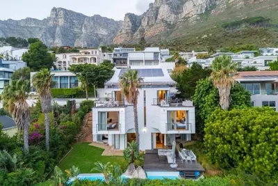 Image de Lobster Villa — Luxury Seaside Family Retreat in Camps Bay