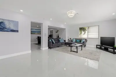 Image de Modern 3br Home in East Boca