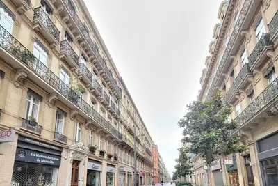 Image de Luxe Capitol 122m² Climatisé – Parking & Ascenseur & Métro