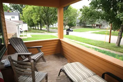 Image de Soothing bungalow with ping pong in charming Ames