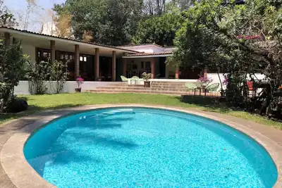 Image de House with new heated swimming pool & staff (2)
