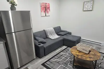 Image de Brand new, fully furnished suite in a serene East Regina neighborhood The Towns.