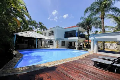 Image de Modern 3 Br Sosua Villa with Private Pool/Jacuzzi, Near Beach & Restaurants.