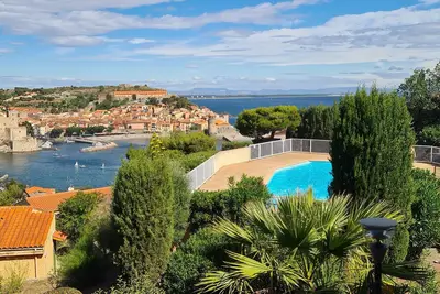 Image de Vue Panoramique Sur Collioure Spacieux T2 Standing Avec Piscine Et Garage