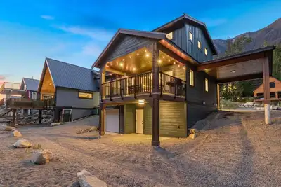 Image de 3 bedroom (10-12 guests), 2 full bathroom, family friendly, atv-dirt bike trails