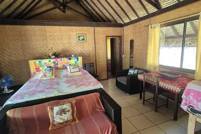 Image de Cook’s Bay Beach bungalow