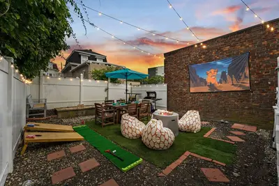Image de New! Boston Backyard Oasis GameRoom Min to T