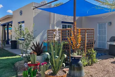 Image de 3 bd/Full kitchen/fenced yard near Field of Dreams