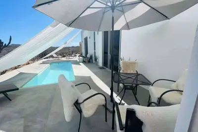 Image de Desert Zen with Pool, Rooftop, and Glamping Tent