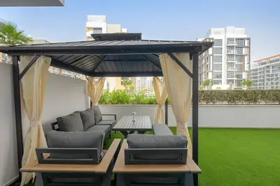 Image de Modern 1 Bd with Spacious Terrace