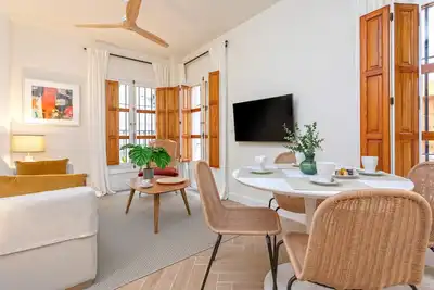 Image de Bright apartment in Seville. Plaza Santa Cruz