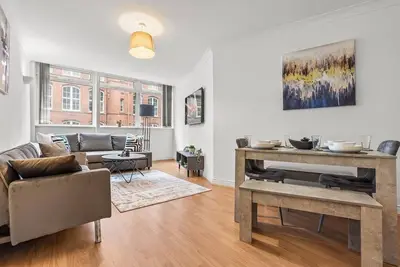 Image de Central Modern Flat - Sleeps 6 - Free Parking