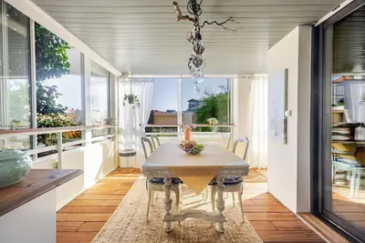 Image de Charming & close to the beach, flooded with daylight Reservations only by phone or email