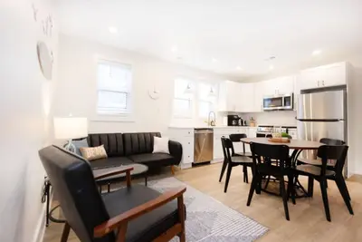 Image de Beautiful remodeled 3 bdr condo 200 ft from beach