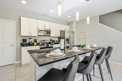 Image de Incredible 4bd home with Pool and Bbq near Disney Fun