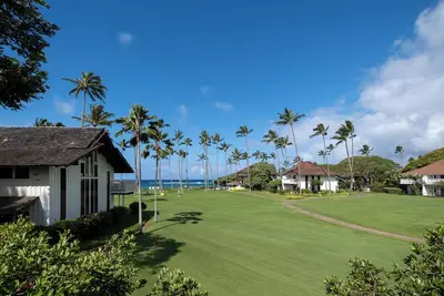 Image de Attractive location in this 1-bedroom ocean view unit #27!