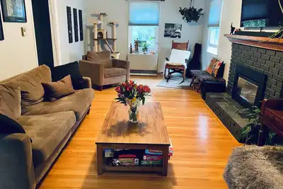 Image de Marvelous 4-bedroom house in Burlington by lake