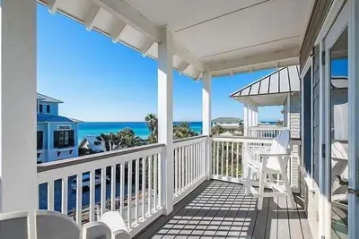 Image de Pet-Friendly Haven with Stunning Gulf Views