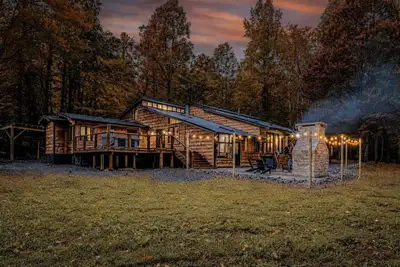 Image de Private 7 Acres | Pool | Game Room | Fire Pit