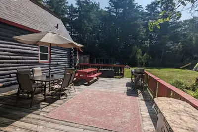 Image de Winter Rental! 4-bedroom cabin in Lake Placid! Pet Friendly!