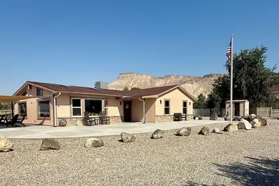 Image de Wine Country Escape - 3 Br/2 Ba Retreat - Orchard, Mountain Views & Large Patio