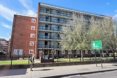Image de 1 min walk to Stockwell Station Bright and modern flat in a prime London. . .
