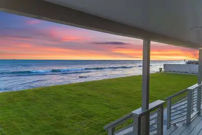 Image de Beach Front Home - Pearl of Oahu's West Side!