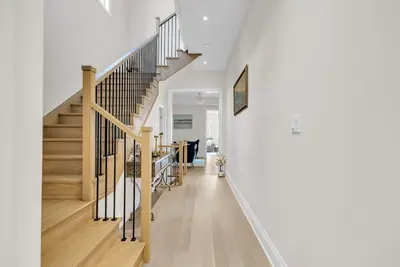 Image de Group-Friendly 4br Home | Sleeps 12+| Near Hwy 403