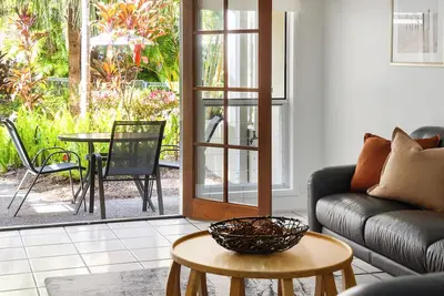 Image de Sbeach13: Riverside Rest on Noosa River