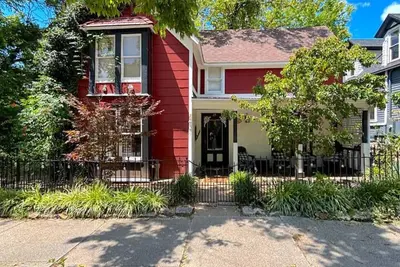 Image de Downtown Tea Cup Cottage