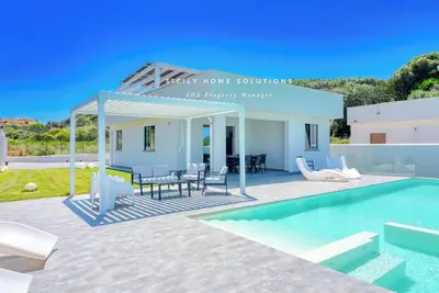 Image de Villa Stella with private pool 500 mt from the sea By Sicily Home Solutions