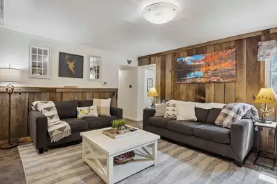 Image de Cozy 3br for 8 w/Patio & Grill, 4 Mi to Dollywood!