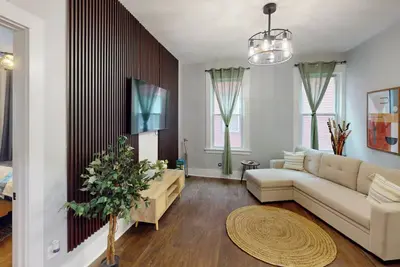 Image de Spacious 6-bedroom townhome in charming Irvington with Ac and Parking