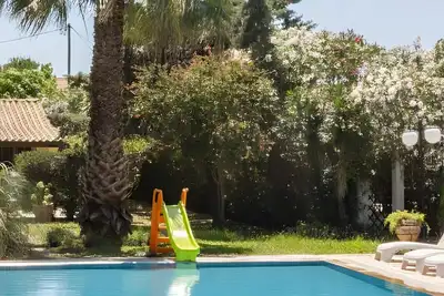 Image de Villa « Olga » avec piscine partagée, Wi-Fi et climatisation
