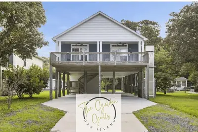 Image de The Golden Gulls -Spacious 3br/2ba, near shops, food, & beach- Lift-golfcart