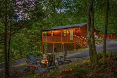 Image de Charming 2 Bedroom - great location - cozy and private! Great for honeymooners!